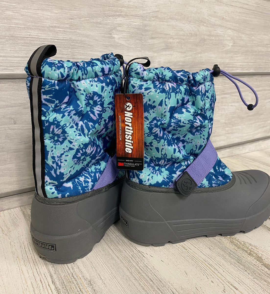 Womens snow boots size 2025 4